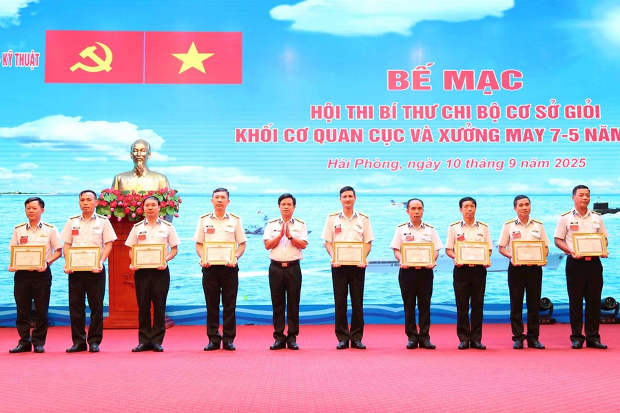 Hội thi bí thư chi bộ cơ sở giỏi Cục Hậu cần - Kỹ thuật Hải quân
