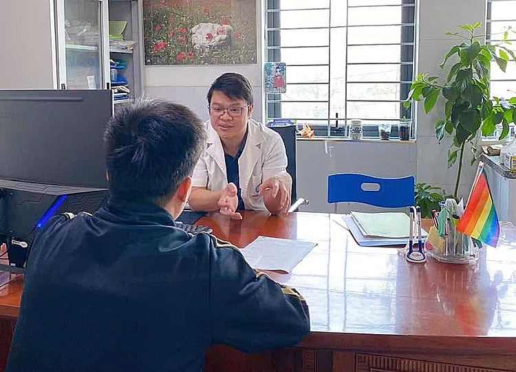 Chữa bệnh theo 'bác sĩ' ChatGPT