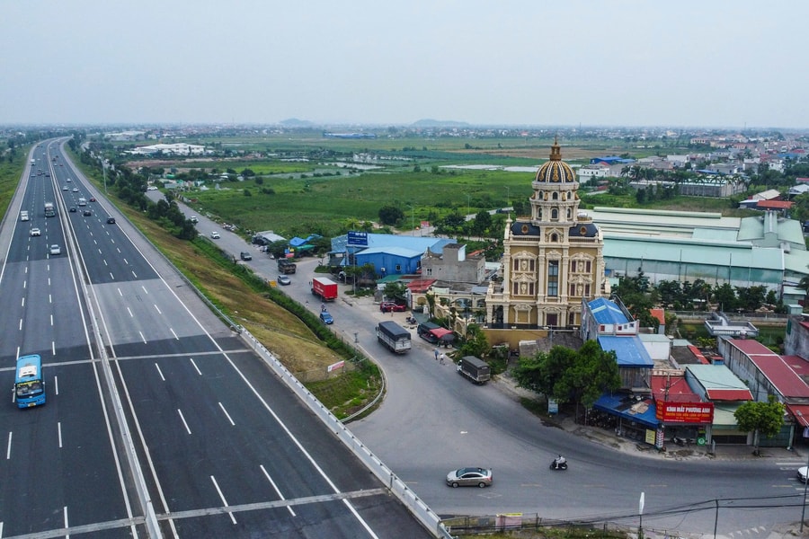 Gỡ vướng mặt bằng các công trình xây dựng không phép