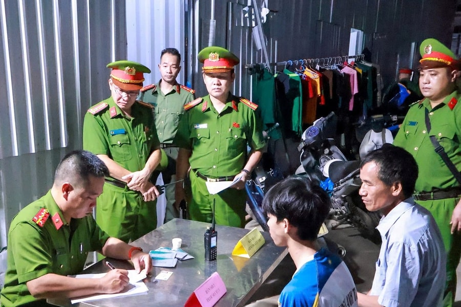 Công an Cát Hải xét nghiệm ma túy gần 700 công nhân trong đêm