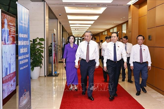Tổng Bí thư Tô Lâm: 'Bình dân học vụ số' phải trở thành phong trào cách mạng, toàn dân, toàn diện, bao trùm, sâu rộng