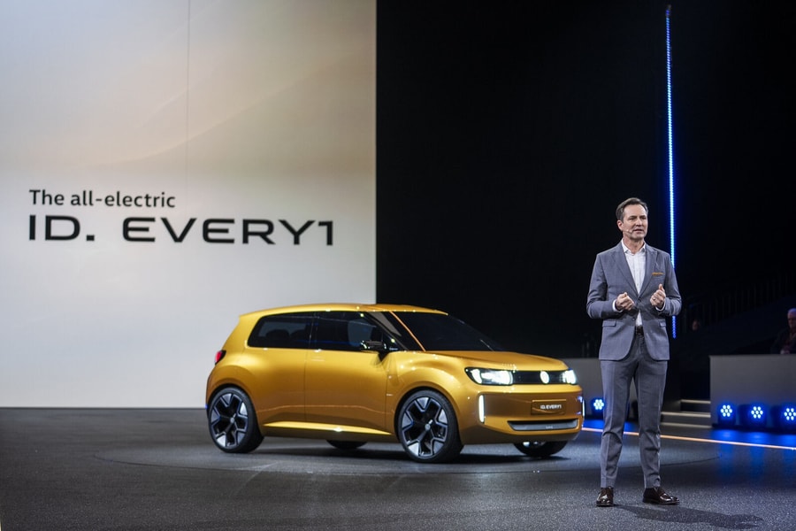 Hãng xe Volkswagen thừa nhận thiết kế tay nắm cửa dạng ẩn quá bất tiện, rủi ro