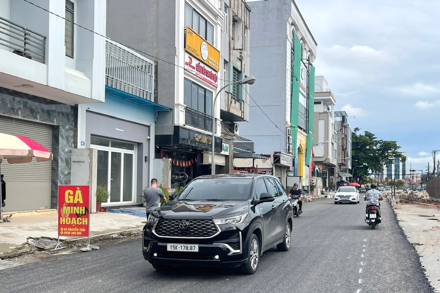 Thi công nhanh, đường Nguyễn Trãi lưu thông sớm 1 ngày