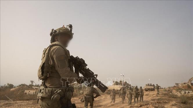 Israel tiến hành chiến dịch tấn công trên bộ tại Gaza