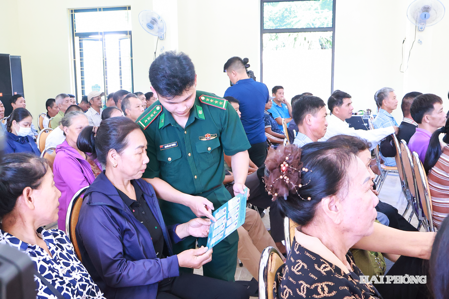 Đặc khu Cát Hải tuyên truyền về biển đảo và chống khai thác thủy sản bất hợp pháp