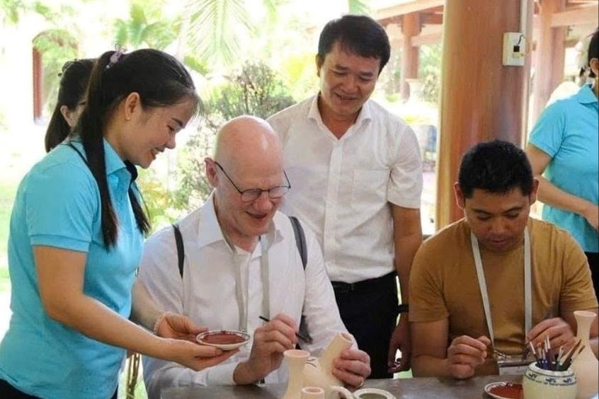 Spreading Hai Phong’s culture to international friends