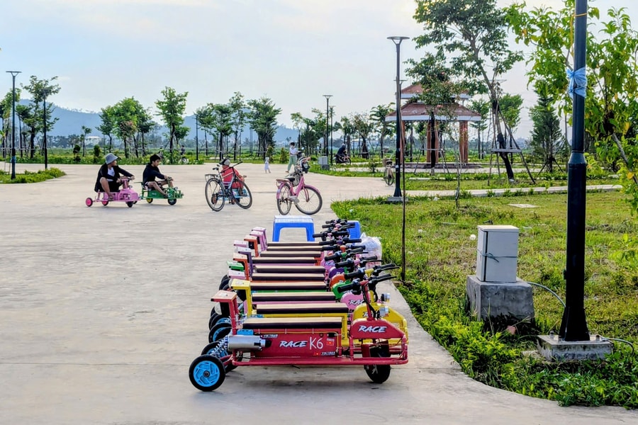 Quản lý nghiêm hoạt động cho thuê xe điện trẻ em