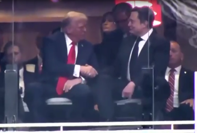 Video Tổng thống Trump và tỷ phú Musk lần đầu xuất hiện công khai cùng nhau sau 3 tháng