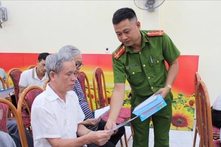 Đừng để lâm vào cảnh khốn cùng vì 'hụi, họ'