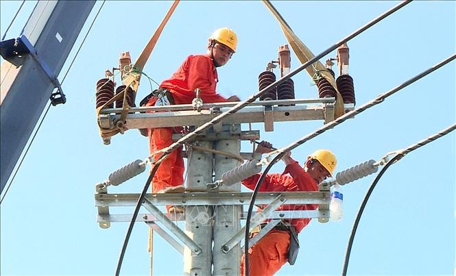 Lên phương án giữ an toàn lưới điện truyền tải phía Bắc trước bão Ragasa