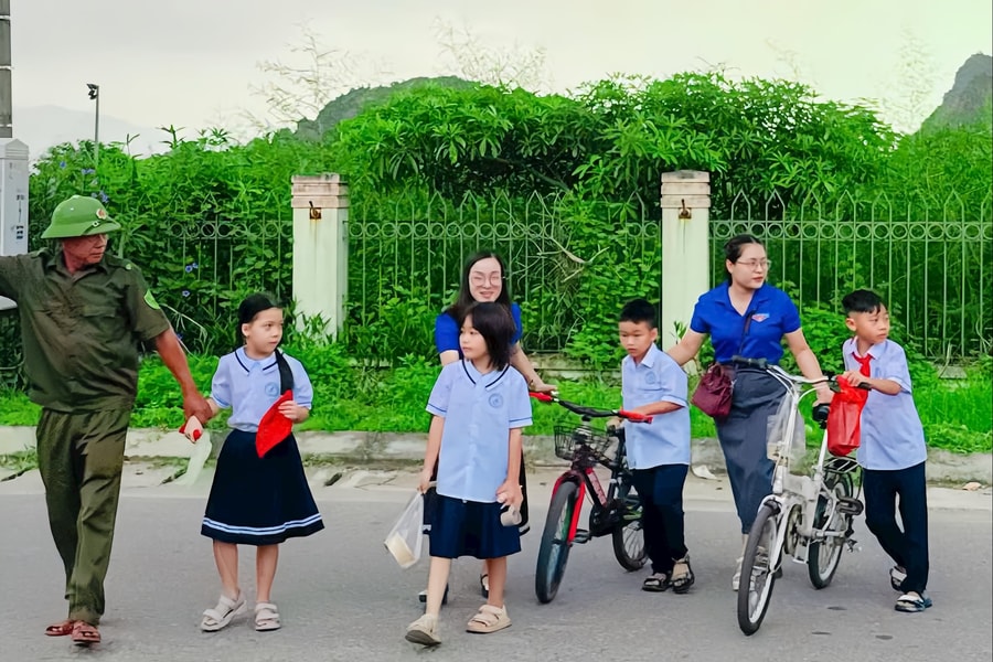 Lan toả văn hóa giao thông từ 'Cổng trường an toàn giao thông'