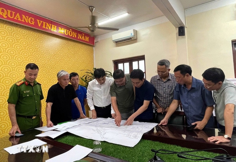 Xảy ra sự cố khí trong hầm lò, 3 công nhân mắc kẹt