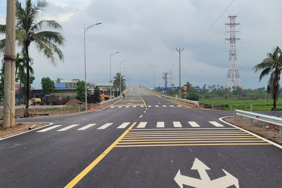 Đưa vào khai thác tạm cầu Lại Xuân từ ngày 1/10/2025