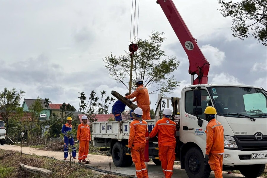 Hành trình nghĩa tình của những 'chiến sĩ áo cam'