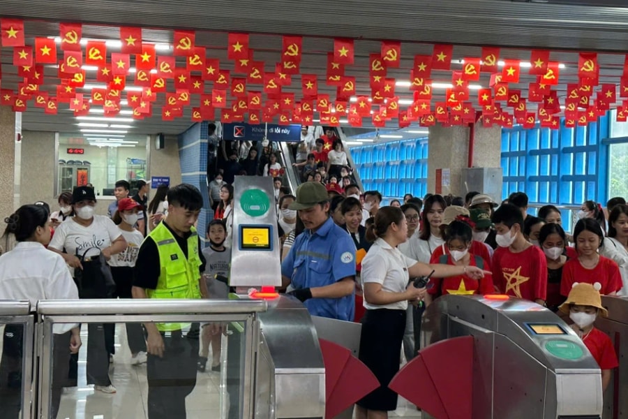 Miễn phí vé tàu Cát Linh-Hà Đông cho khách thử nghiệm định danh điện tử