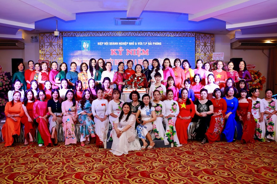Hai Phong female entrepreneurs affirm strength and intellect