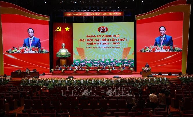 Đại hội Đảng bộ Chính phủ lần thứ nhất thảo luận sôi nổi các vấn đề thời sự