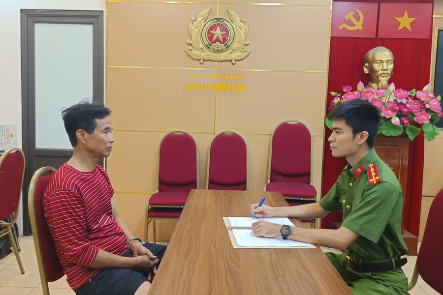 Tạm giữ đối tượng đốt rác trên sân thượng, thiệu rụi tài sản của hàng xóm ở Hà Nội