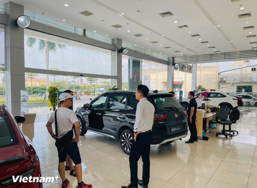 Thị trường ô tô Việt khởi sắc sau tháng Ngâu, chờ về đích cuối năm