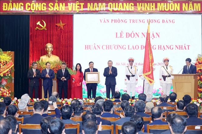Tổng Bí thư Tô Lâm dự Lễ kỷ niệm 95 năm Ngày truyền thống Văn phòng Trung ương Đảng