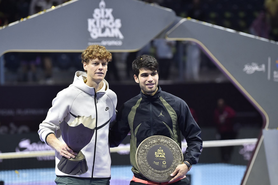 Jannik Sinner bảo vệ thành công chức vô địch Six Kings Slam