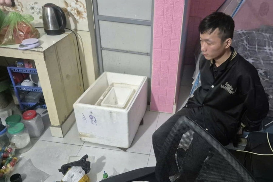 Công an Mao Điền bắt đối tượng sản xuất pháo nổ tại phòng trọ, thu hơn 8 kg pháo