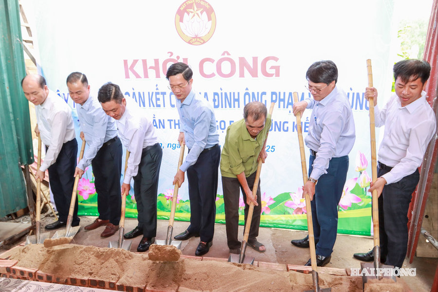 Khởi công xây dựng nhà 'Đại đoàn kết' cho 2 hộ dân ở phường Kiến An