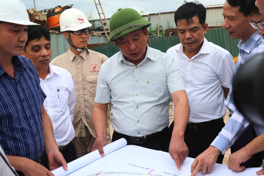 Hai Phong People’s Committee Vice Chairman inspects public investment progress in Nam Sach