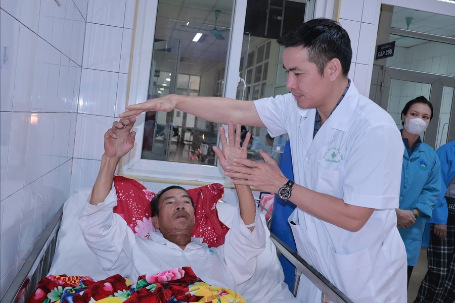 'Thời gian vàng' cứu người bệnh đột quỵ