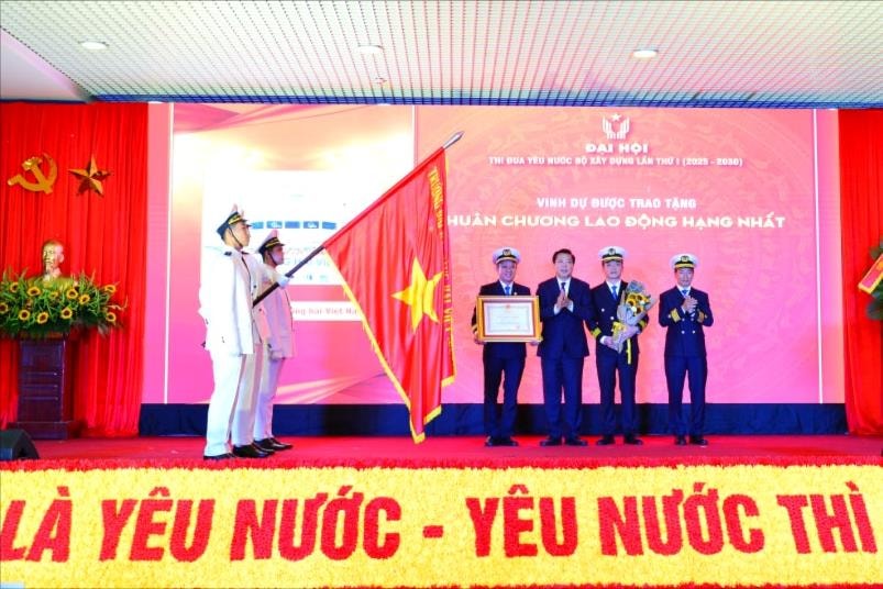 Vietnam Maritime University awarded first-class Labor Order