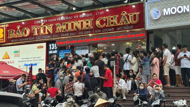 Giá vàng hôm nay 25/10 mới nhất: Cách biệt không nhỏ giữa trong nước và thế giới