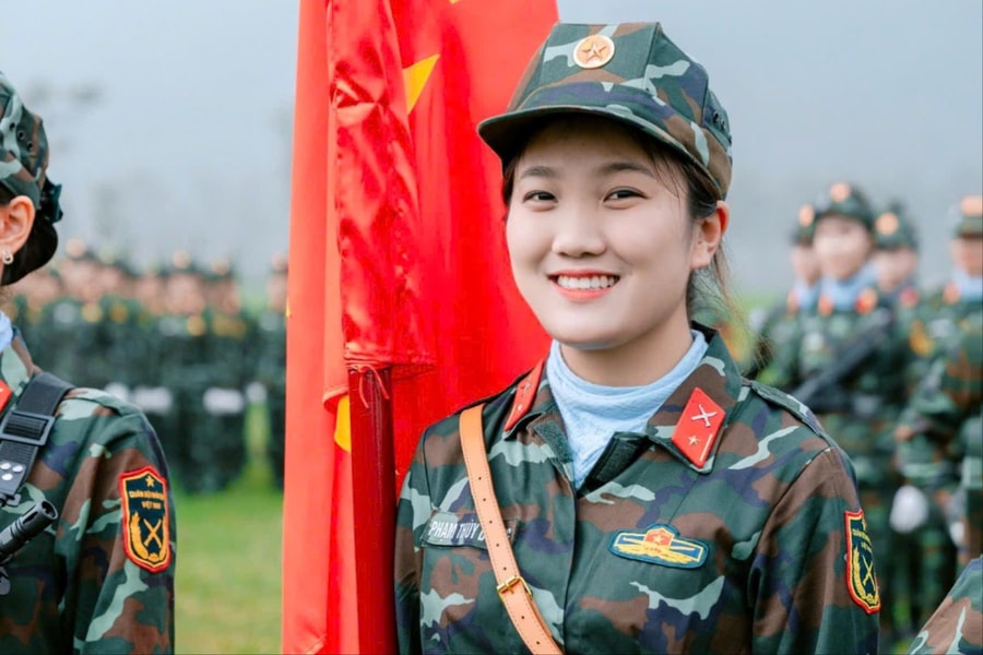 'Bông hồng thép' của tuổi trẻ quân đội