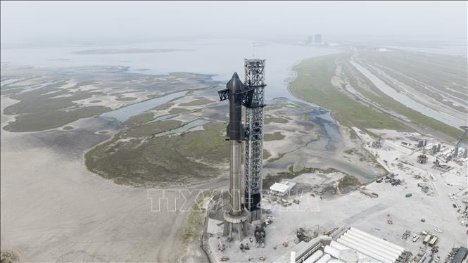 NASA gây sức ép để SpaceX bứt phá tiến độ chinh phục Mặt Trăng