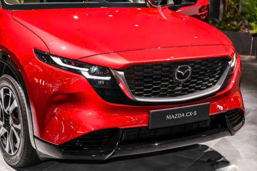 Mazda chính thức ra mắt logo và kiểu chữ mới
