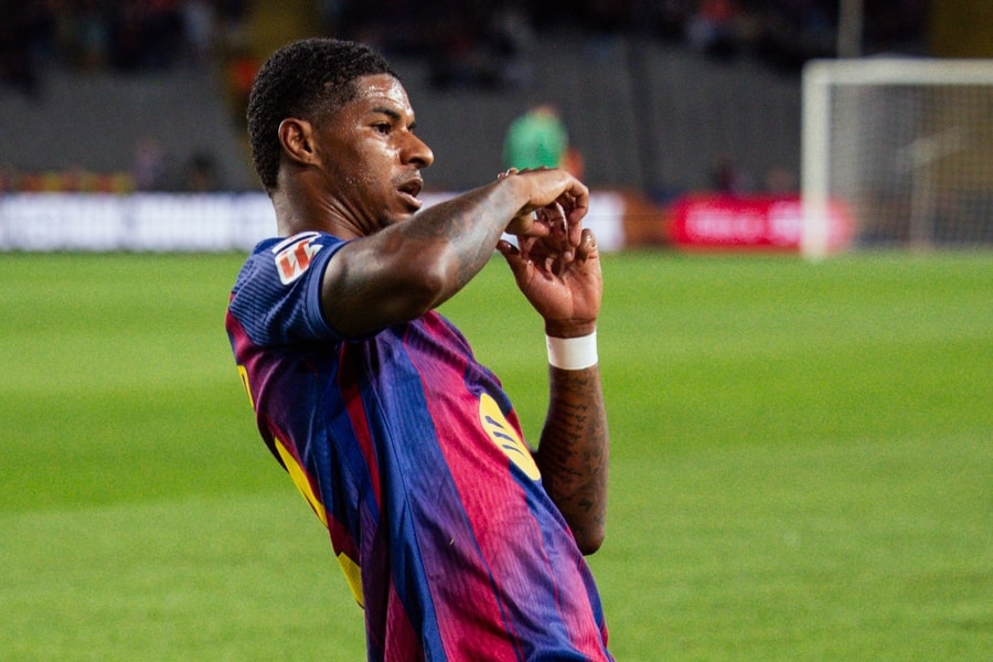 Yamal, Rashford giúp Barcelona thắng trận rửa mặt