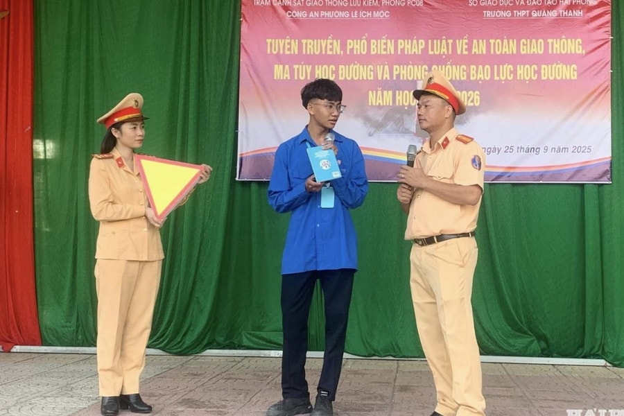 'Đi xe đúng tuổi, về nhà an toàn'