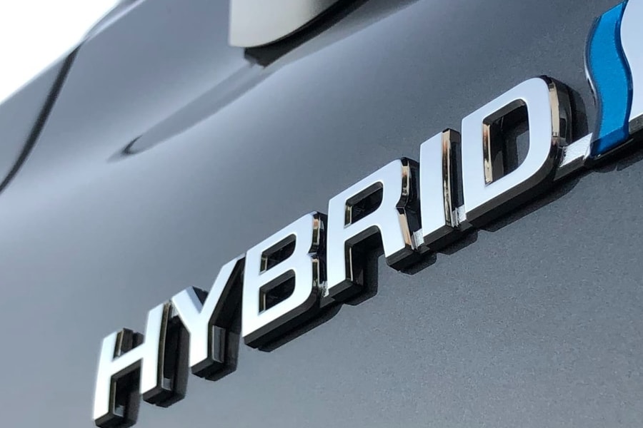 Xe hybrid bùng nổ, chuẩn bị giảm giá mạnh từ đầu năm 2026
