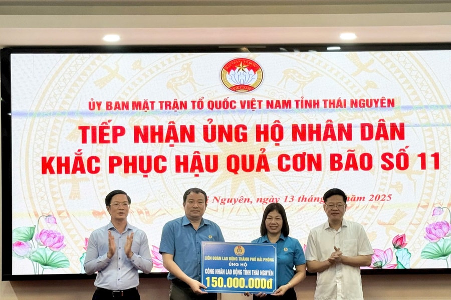 Hải Phòng hỗ trợ người dân Đà Nẵng 5 tỷ đồng khắc phục thiệt hại do mưa bão