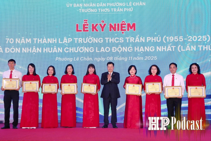 Điểm tin Podcast ngày 8/11