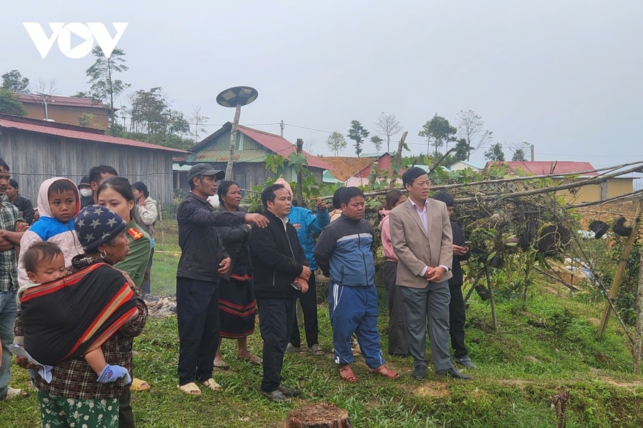 Mong ngóng 3 người mất tích trở về sau vụ lở núi tại Đà Nẵng
