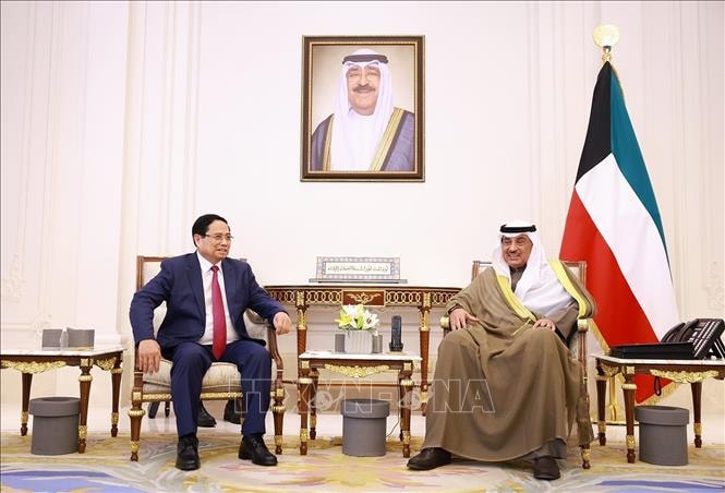 Thủ tướng Phạm Minh Chính hội kiến Hoàng Thái tử Nhà nước Kuwait