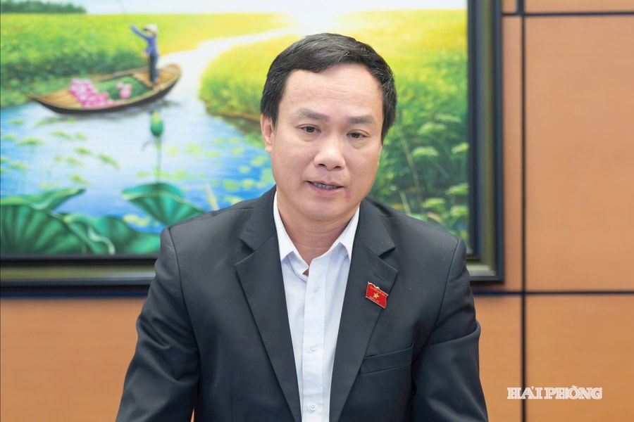 Quy định rõ cơ chế hỗ trợ, thẩm quyền tuyển dụng giáo viên và lựa chọn sách giáo khoa