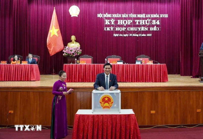 Ông Võ Trọng Hải giữ chức Chủ tịch UBND tỉnh Nghệ An