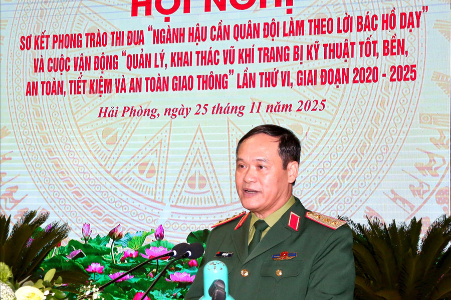 Đưa phong trào thi đua trong ngành hậu cần lên tầm cao mới