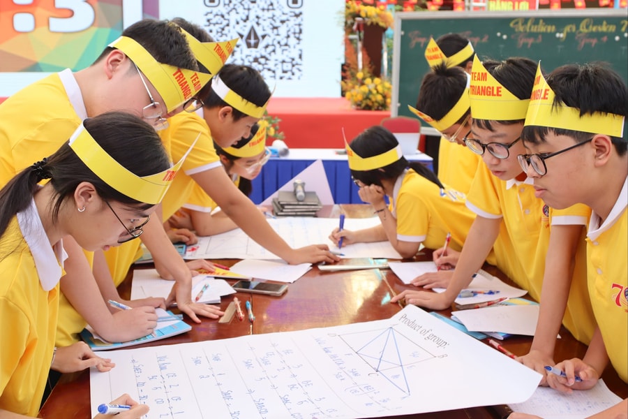 Nâng cao chất lượng bồi dưỡng học sinh giỏi toán tiếng Anh