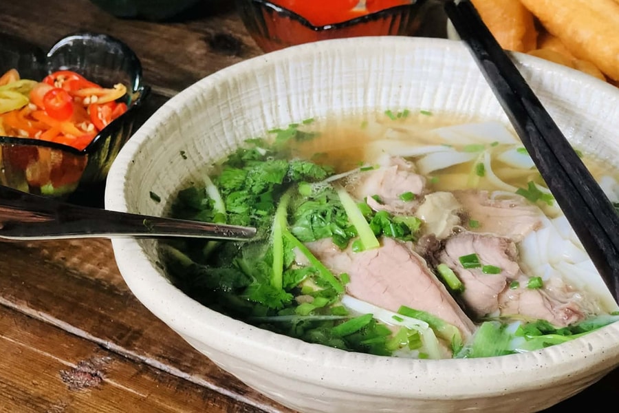 4 không khi ăn sáng