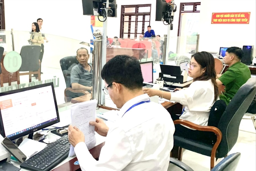 Bổ sung nhân lực công nghệ thông tin, nâng cao năng lực cho cấp xã