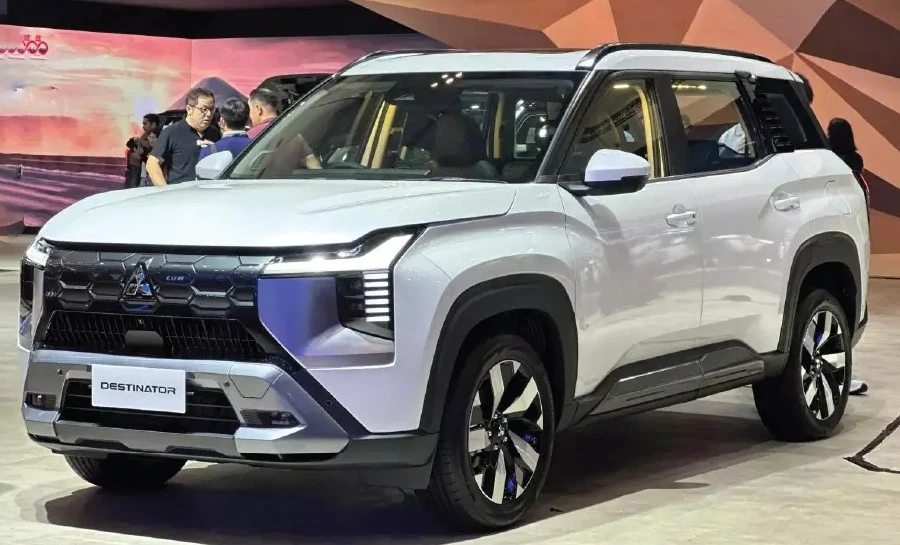 Loạt xe mới sắp ra mắt thị trường Việt Nam tháng cuối năm, chủ yếu là xe gầm cao