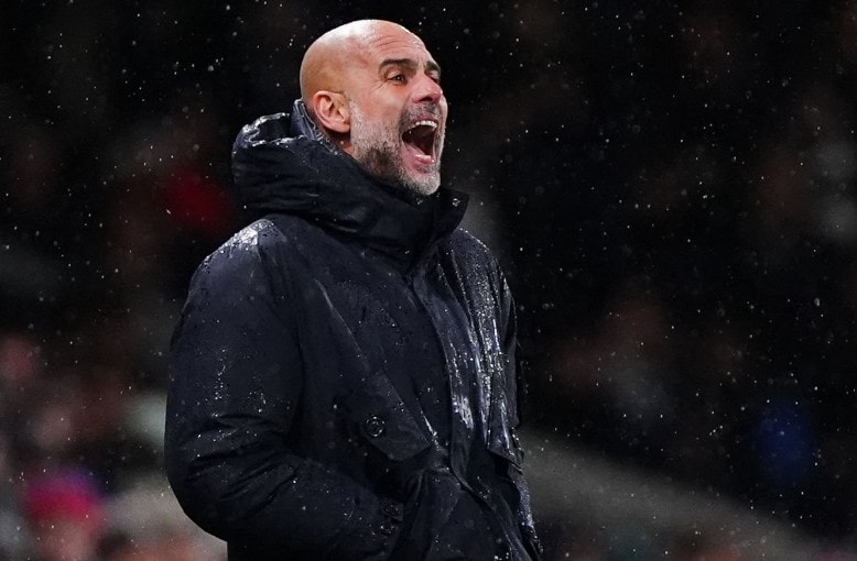 Trận đấu 'điên rồ' của Man City