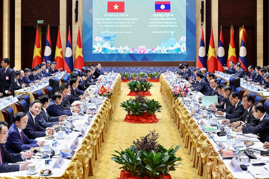 Hiện thực hóa quan hệ 'gắn kết chiến lược' Việt Nam - Lào